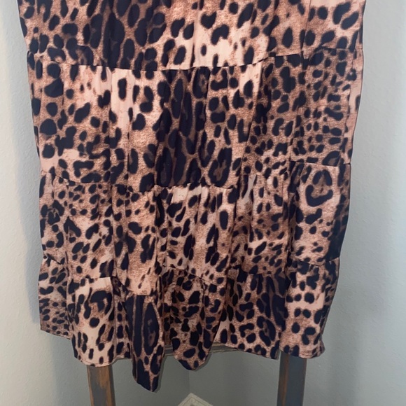 LEOPARD PRINT RUFFLE DRESS! - Picture 3 of 5